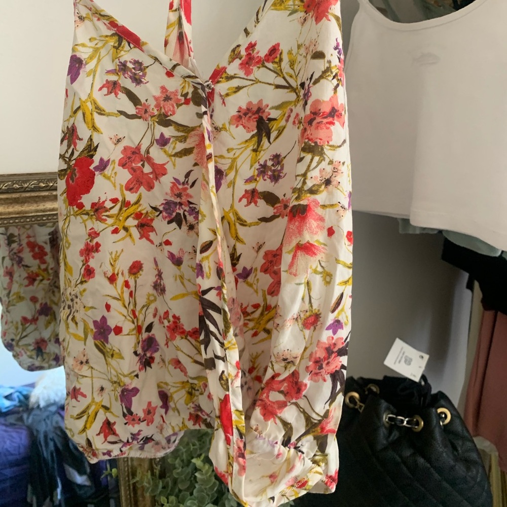 Razor back tank